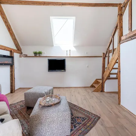 Tatil Evi Himmelshoeh Loft Retreat, Cleaning Included *